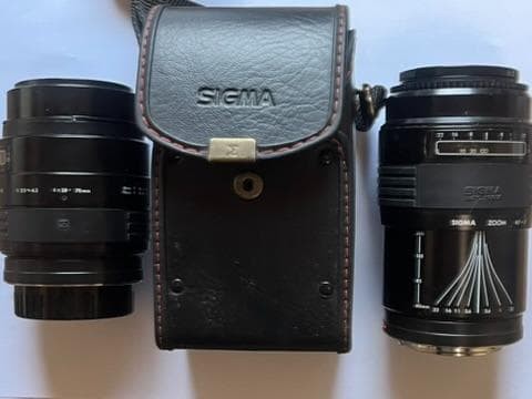 Sigma zoom lens set with - sigma,